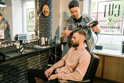 Technology Play in Modern Hairstyle Trends